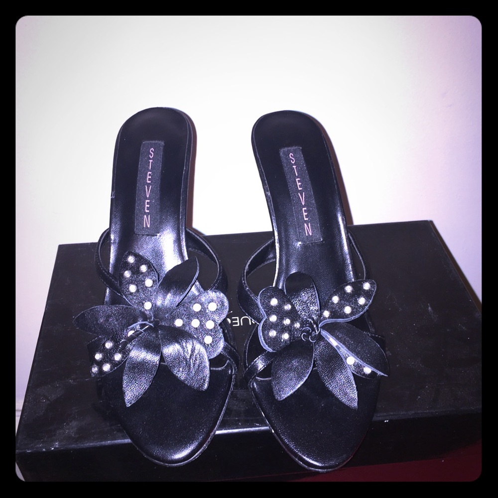 Steven by Steve Madden flower detail sandals